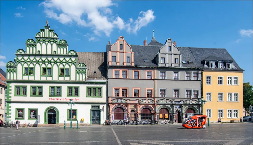 Detail Historisches Rathaus Marktplatz Panorama Menschenleer Number 19