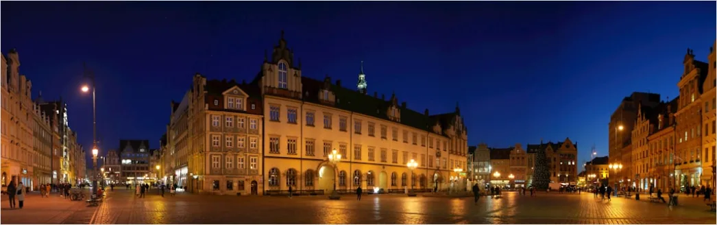 Detail Historisches Rathaus Marktplatz Panorama Menschenleer Number 10