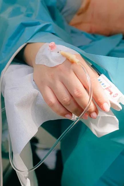 Detail Infusionsständer Mit Infusion Am Krankenbett Number 15