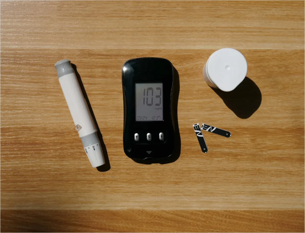 Detail Insulin Pen Und Teststreifen Flat Lay Number 16