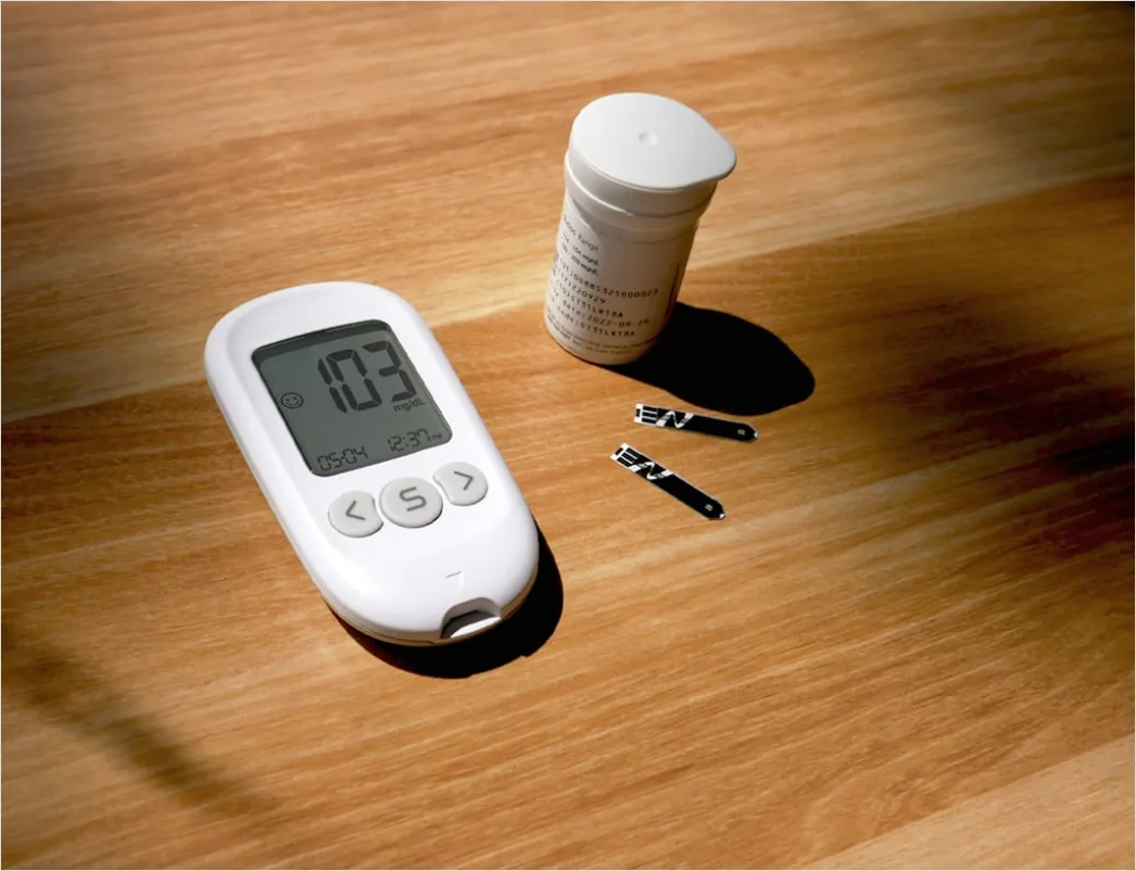 Detail Insulin Pen Und Teststreifen Flat Lay Number 8