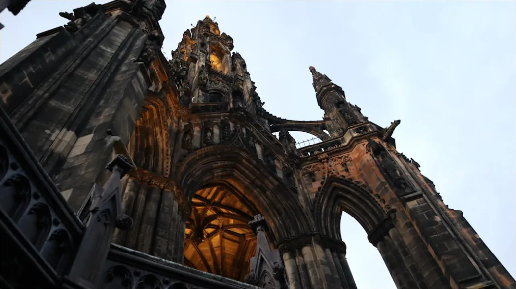 Detail Kathedrale Außenansicht Gotik Spitzen Dramatisch Number 17