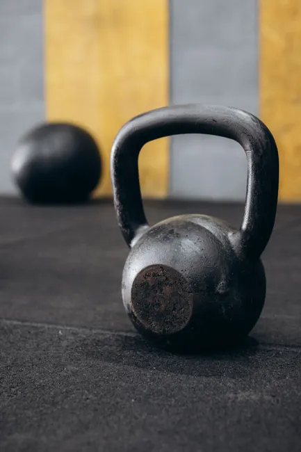 Detail Kettlebell Auf Betonboden Foto Minimal Number 3