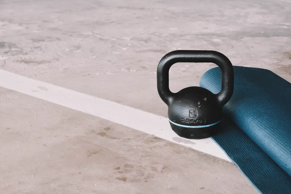 Detail Kettlebell Auf Betonboden Foto Minimal Number 8