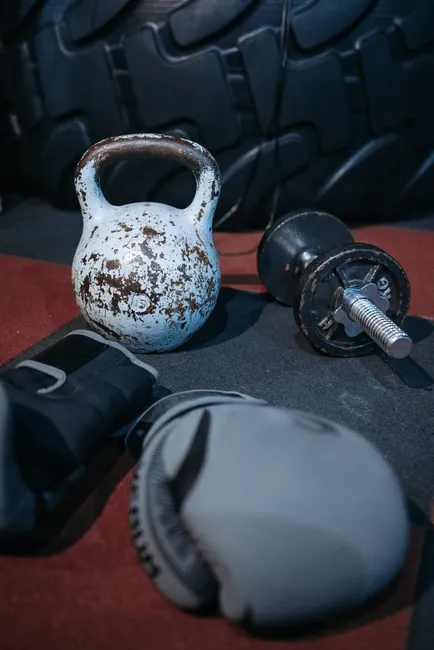 Detail Kettlebell Auf Betonboden Foto Minimal Number 10