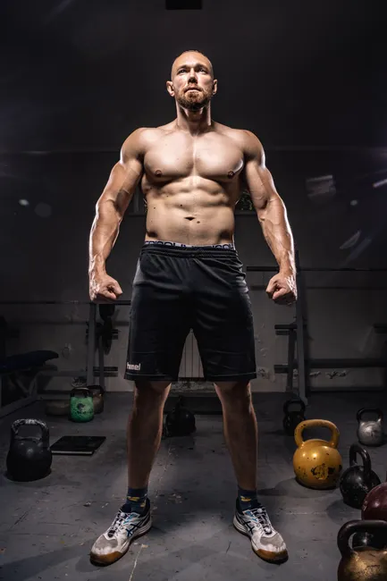 Detail Kettlebell Workout Zuhause Foto In Küche Number 3