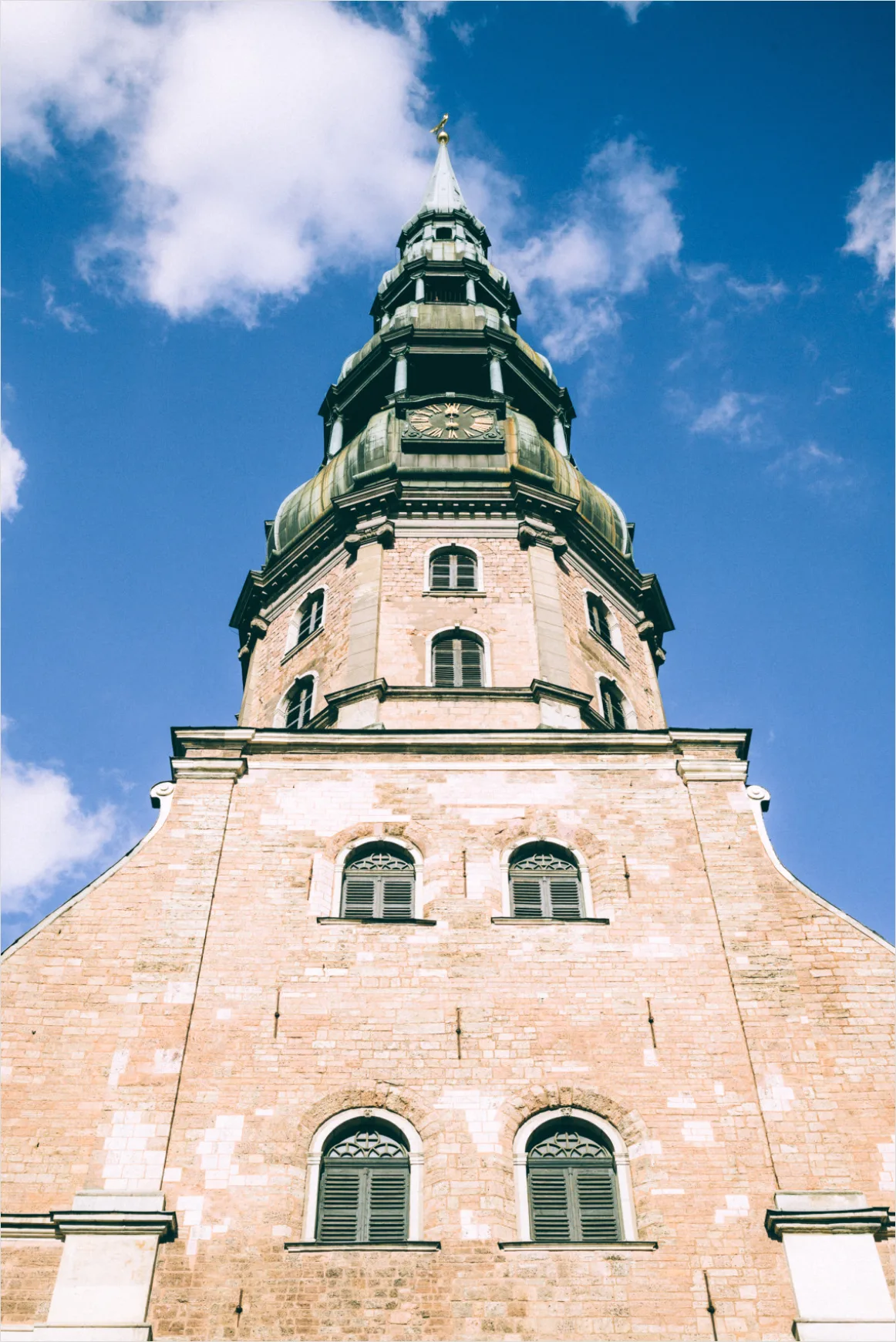 Detail Kirche Turmspitze Gegen Blauen Himmel Detail Number 14