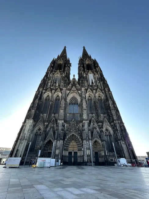 Detail Kölner Dom Außenansicht Dramatischer Himmel Number 12