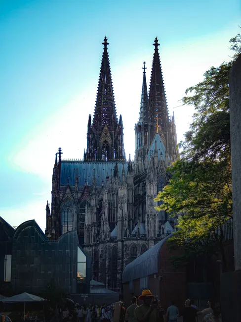 Detail Kölner Dom Außenansicht Dramatischer Himmel Number 18