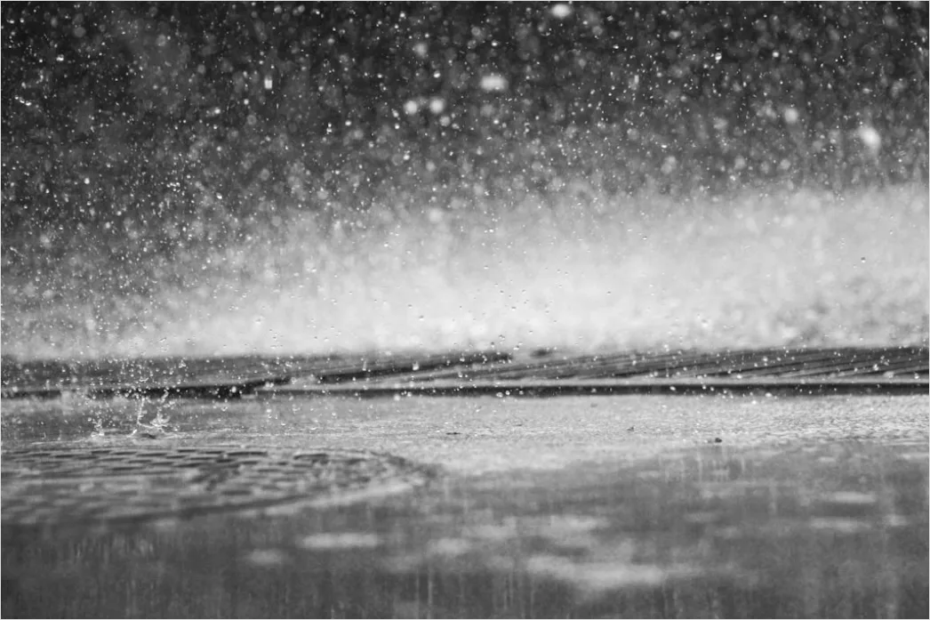 Laufen Bei Regen Foto Mit Reflektierendem Licht 1755