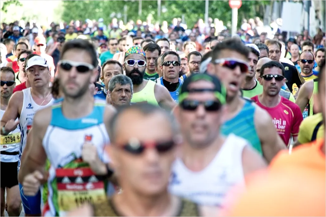 Detail Marathon Ziel Einlauf Foto Jubel Number 12