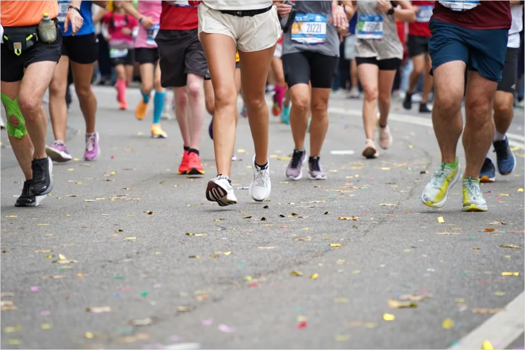 Detail Marathon Ziel Einlauf Foto Jubel Number 3