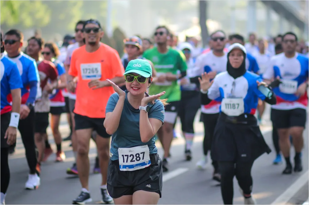 Detail Marathon Ziel Einlauf Foto Jubel Number 8