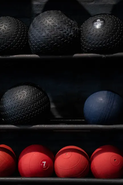 Detail Medicine Ball Slam Foto Kraft Number 15