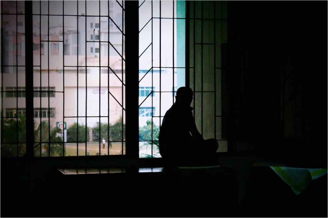 Detail Meditation Silhouette Vor Fenster Morning Light Number 11