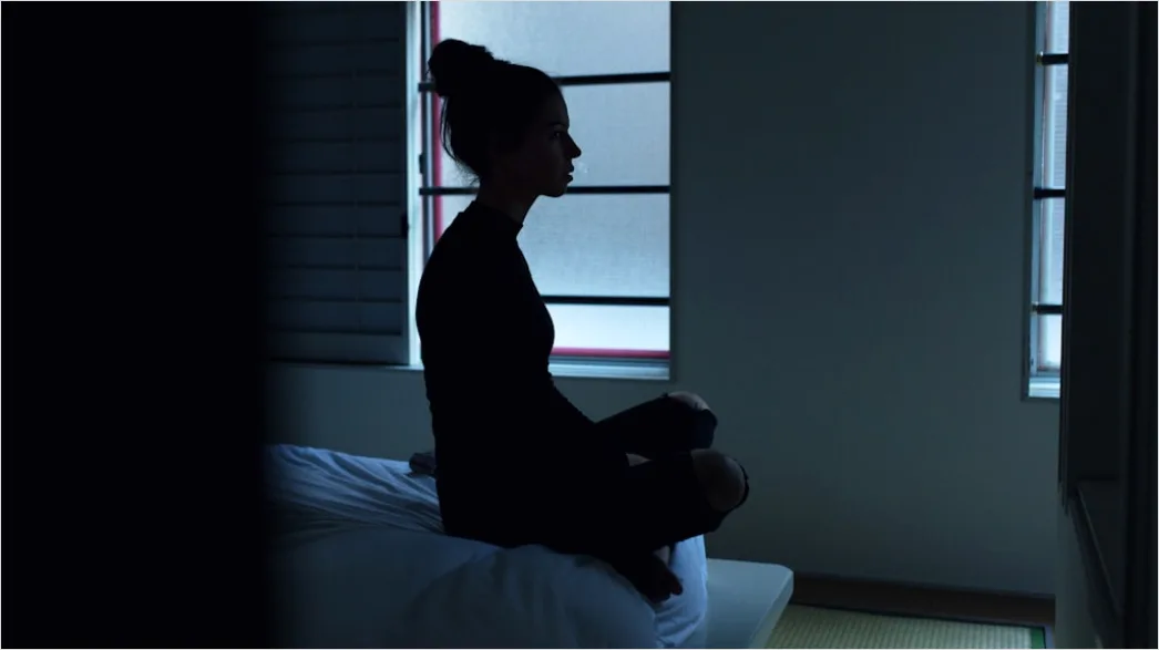 Detail Meditation Silhouette Vor Fenster Morning Light Number 4