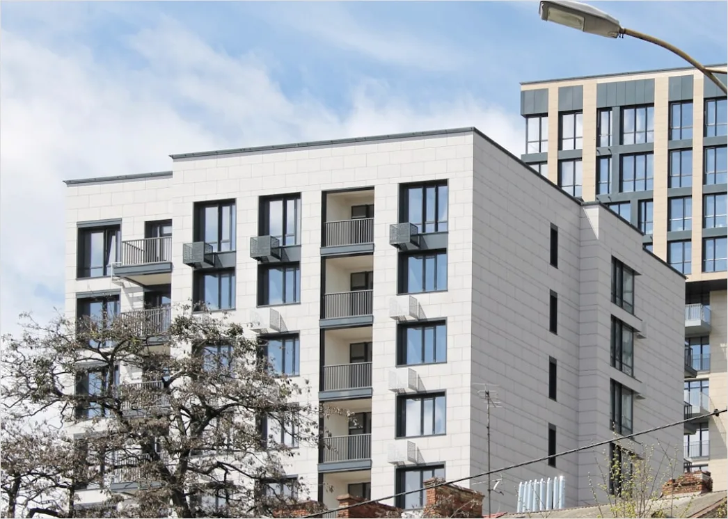 Mehrfamilienhaus Balkone Moderne Wohnanlage Aussen 4abc