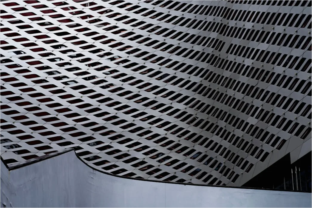 Detail Metallfassade Perforiert Muster Modern Architektur Number 11