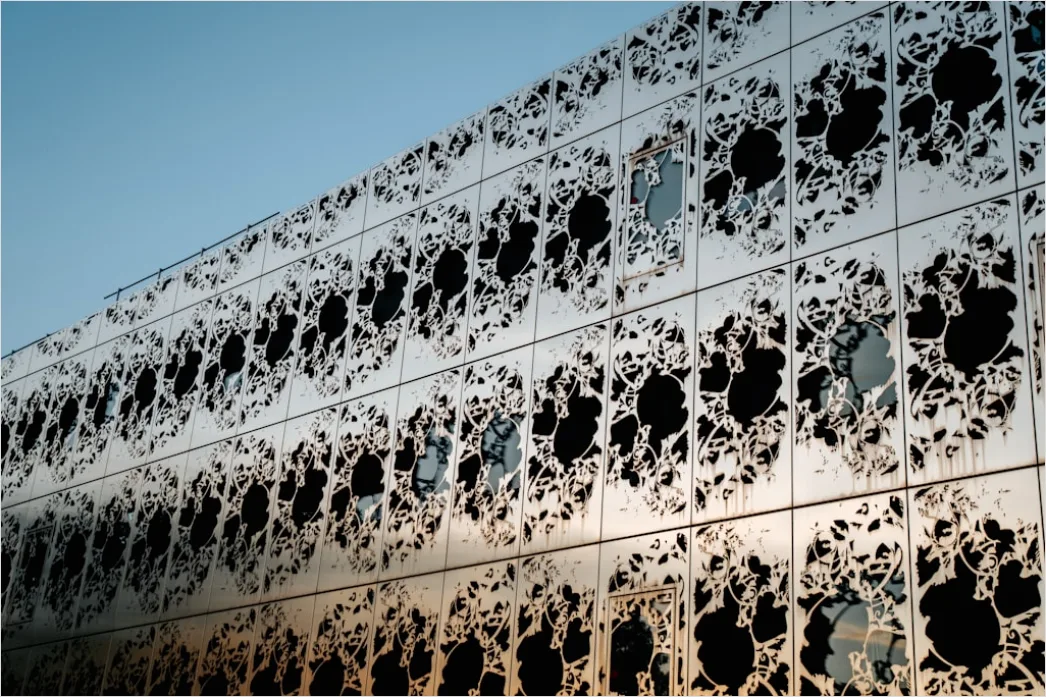 Detail Metallfassade Perforiert Muster Modern Architektur Number 12