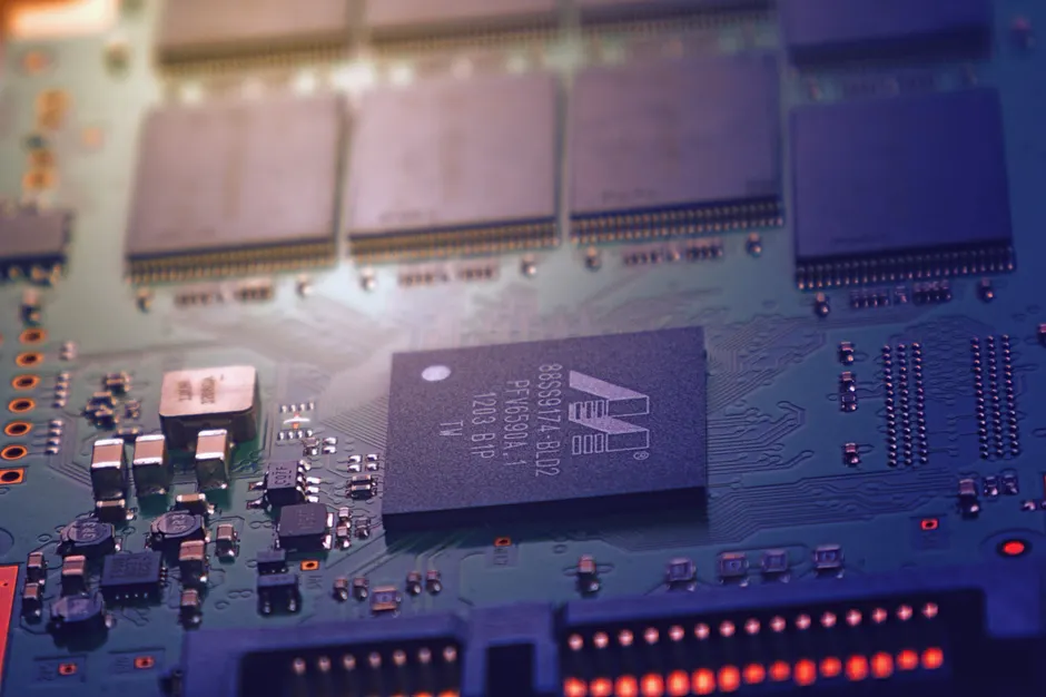 Mikrochip Makro Nahaufnahme Leiterbahnen 88c5