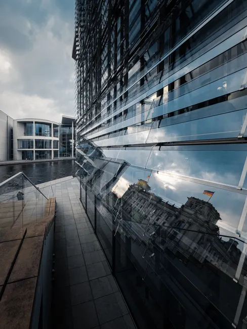Moderne Architektur Glasfassade Spiegelung Stadtzentrum 0cb0