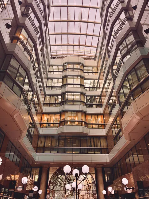 Detail Moderne Lobby Glasdach Lichtdurchflutet Innenraum Number 2