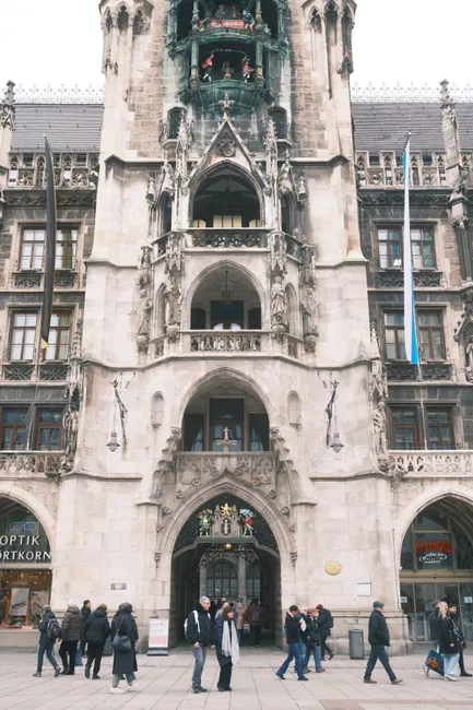 Detail Münchner Rathaus Fassade Detail Neugotik Number 14