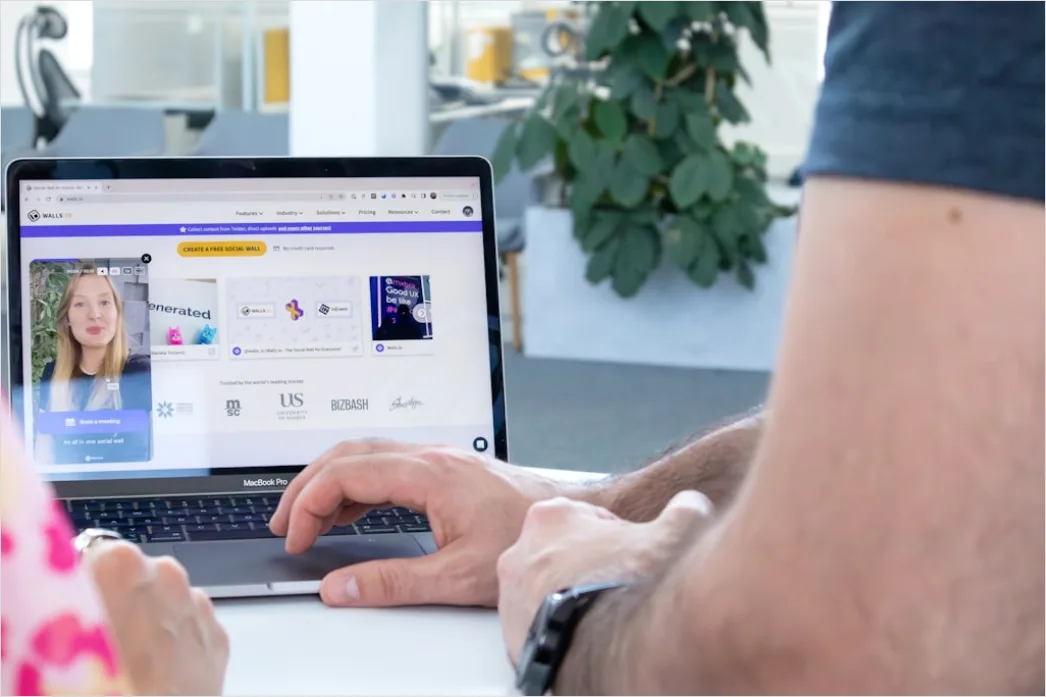Detail Online Therapie Videoanruf Laptop Bildschirm Number 13