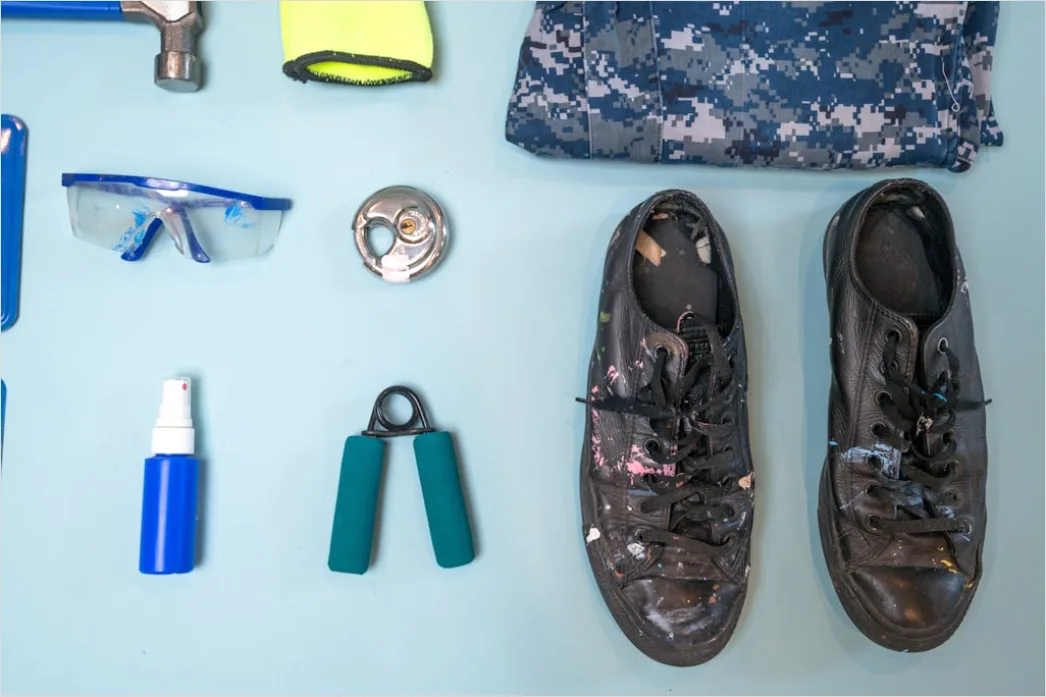 Detail Op Maske Haube Und Handschuhe Flat Lay Number 4