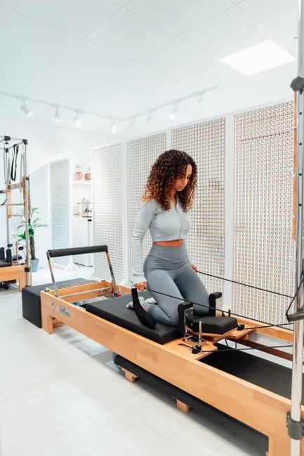 Detail Pilates Reformer Training Foto Modern Number 20