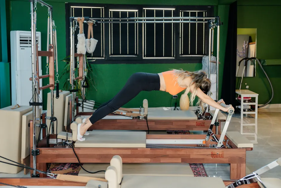 Detail Pilates Reformer Training Foto Modern Number 9