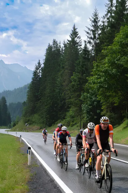 Radrennen Kurve Foto Dynamisch D1b7