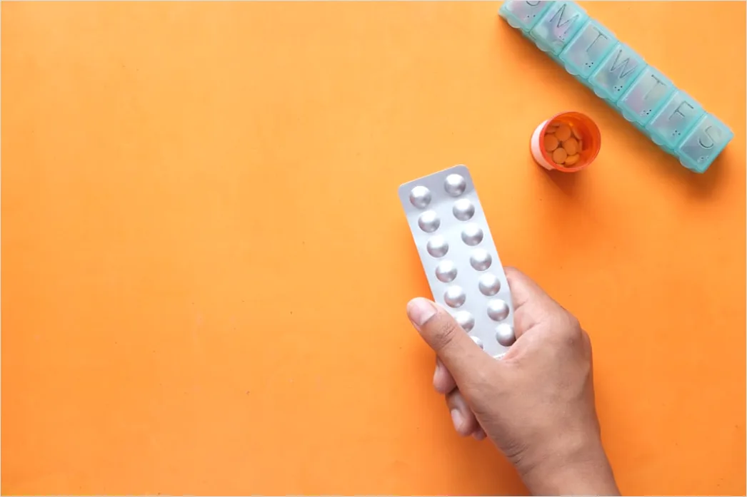 Detail Rezept Und Tabletten Blister Flat Lay Number 17