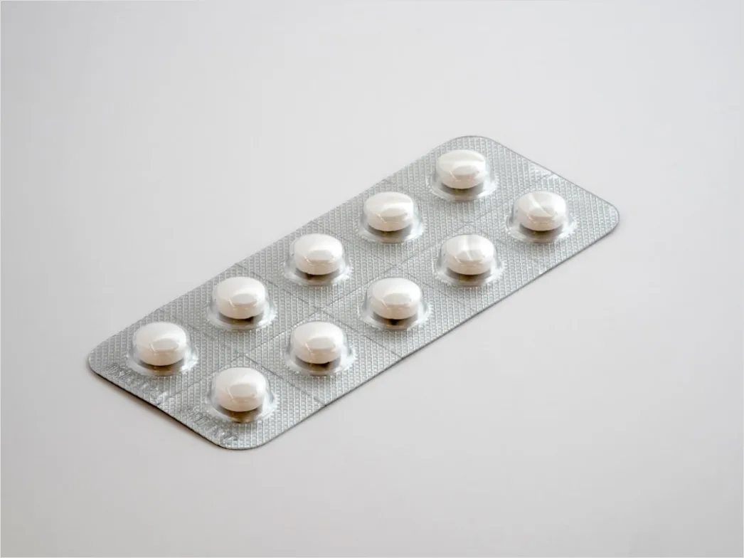 Detail Rezept Und Tabletten Blister Flat Lay Number 10