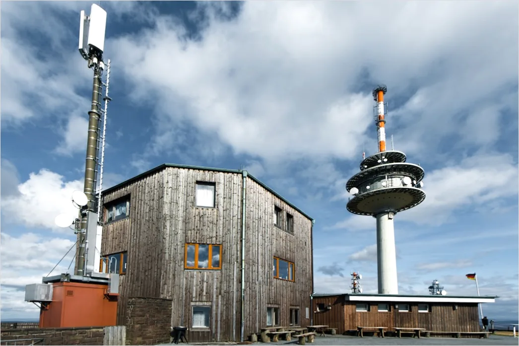 Detail Schornstein Industrieanlage Gegen Wolkenhimmel Number 2