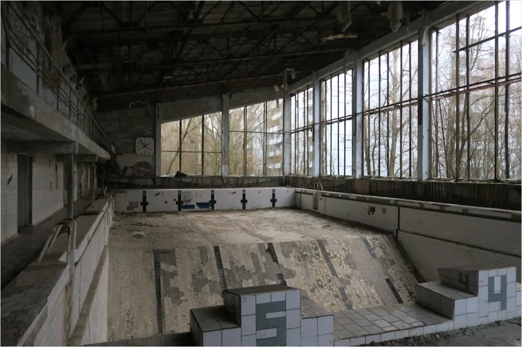Detail Schwimmhalle Bahnen Foto Perspektive Number 17