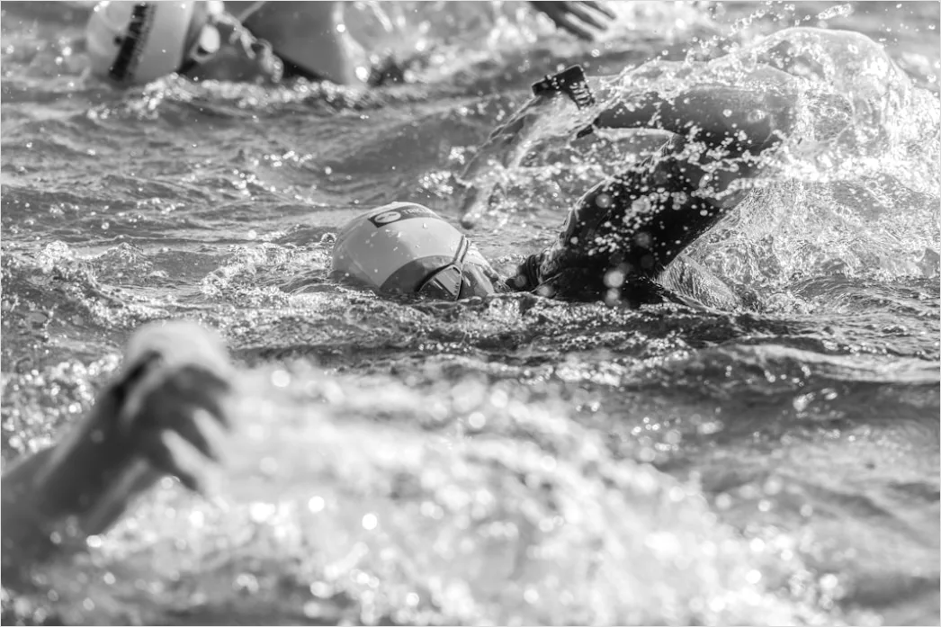 Detail Schwimmtraining Mit Kickboard Foto Number 10