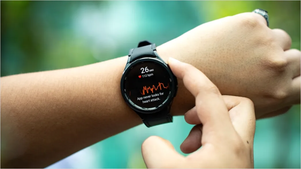 Detail Smartwatch Herzfrequenz Beim Laufen Foto Number 5