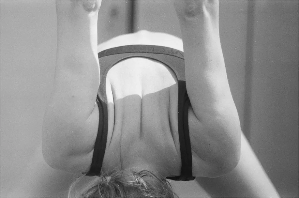 Detail Stretching übung Hüfte Foto Close Up Number 6