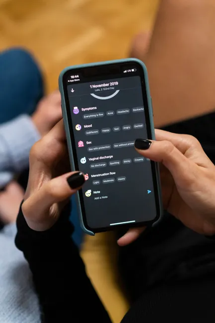 Symptom Checker App Auf Smartphone Nahaufnahme D27c