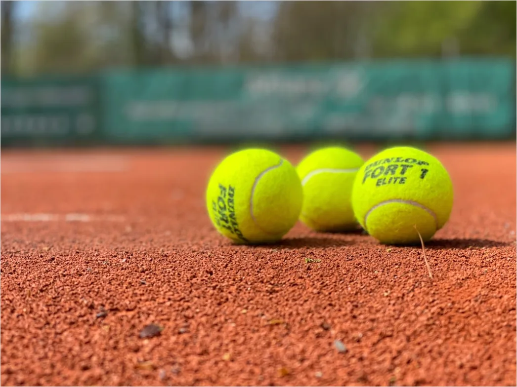 Detail Tennis Aufschlag Foto Bewegungsserie Number 17