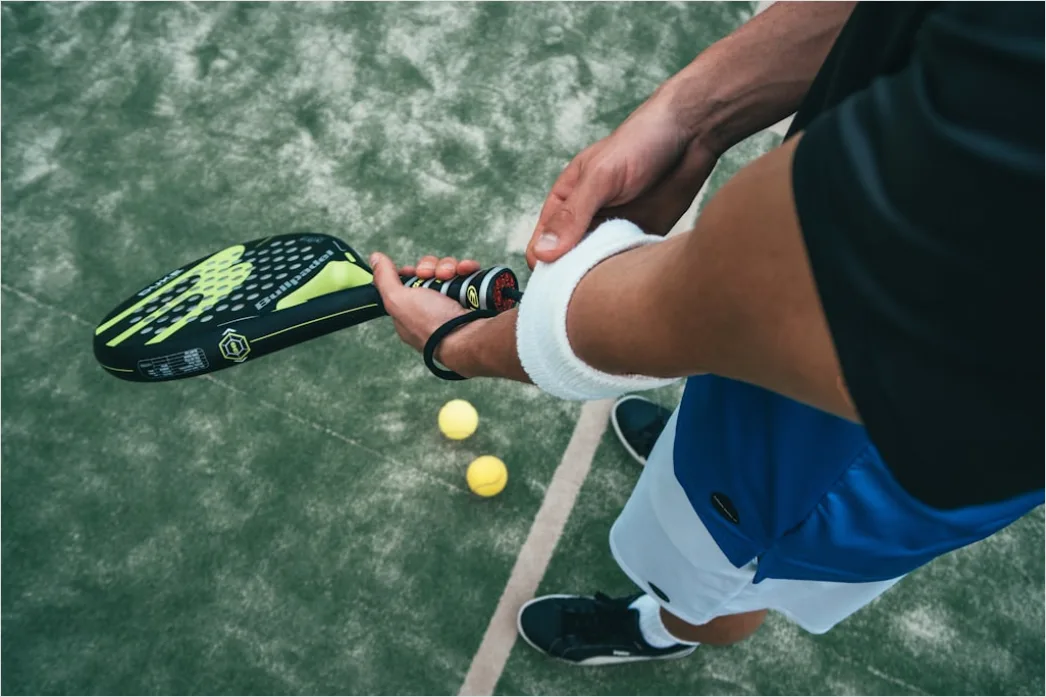 Detail Tennis Aufschlag Foto Bewegungsserie Number 19