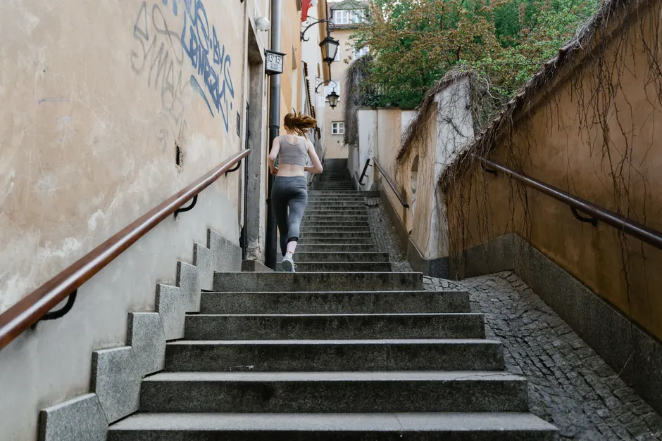 Detail Treppen Workout Zuhause Foto Cardio Number 6
