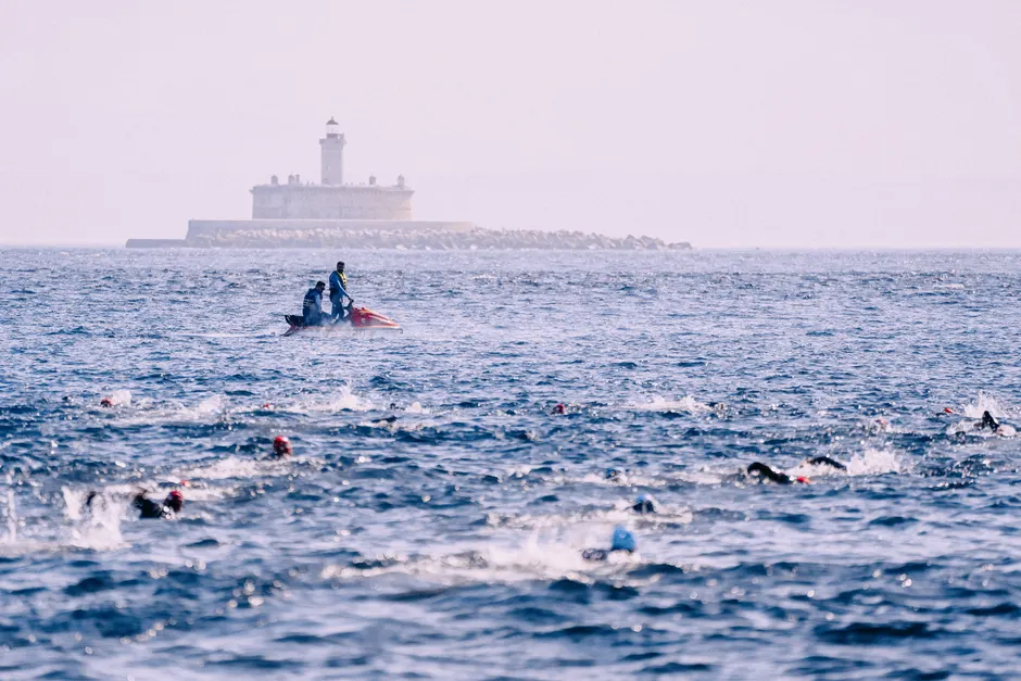 Detail Triathlon Schwimmen Start Gruppe Foto Number 13