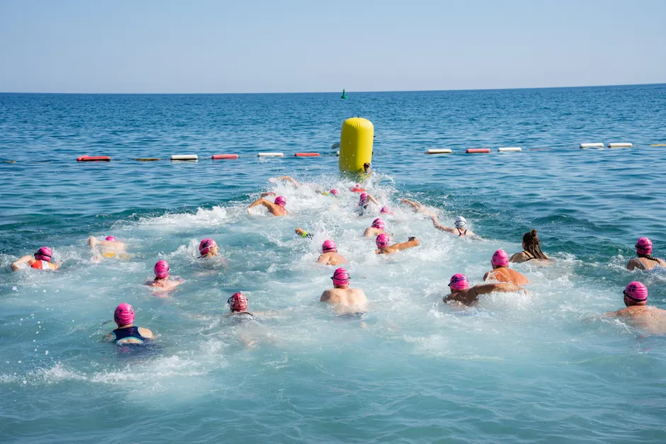 Detail Triathlon Schwimmen Start Gruppe Foto Number 9