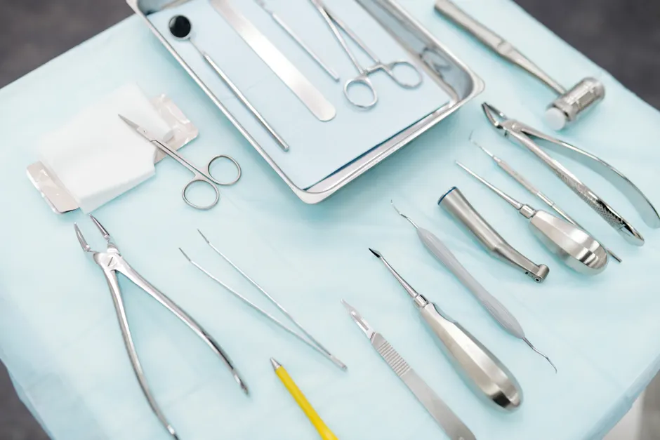 Zahnreinigung Instrumente Auf Tablett Flat Lay 4b6b