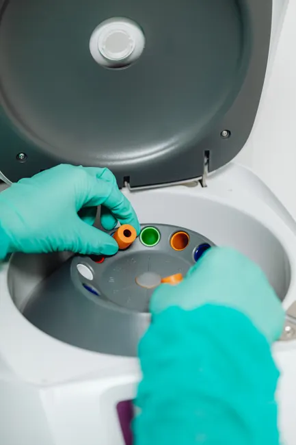Detail Zentrifuge Laborgerät In Kliniklabor Number 4