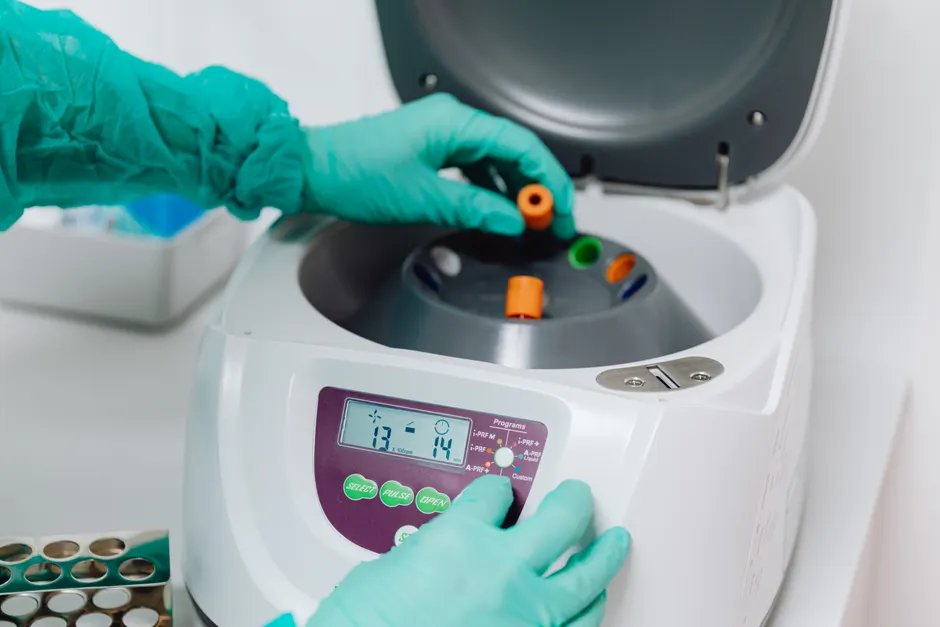 Detail Zentrifuge Laborgerät In Kliniklabor Number 7