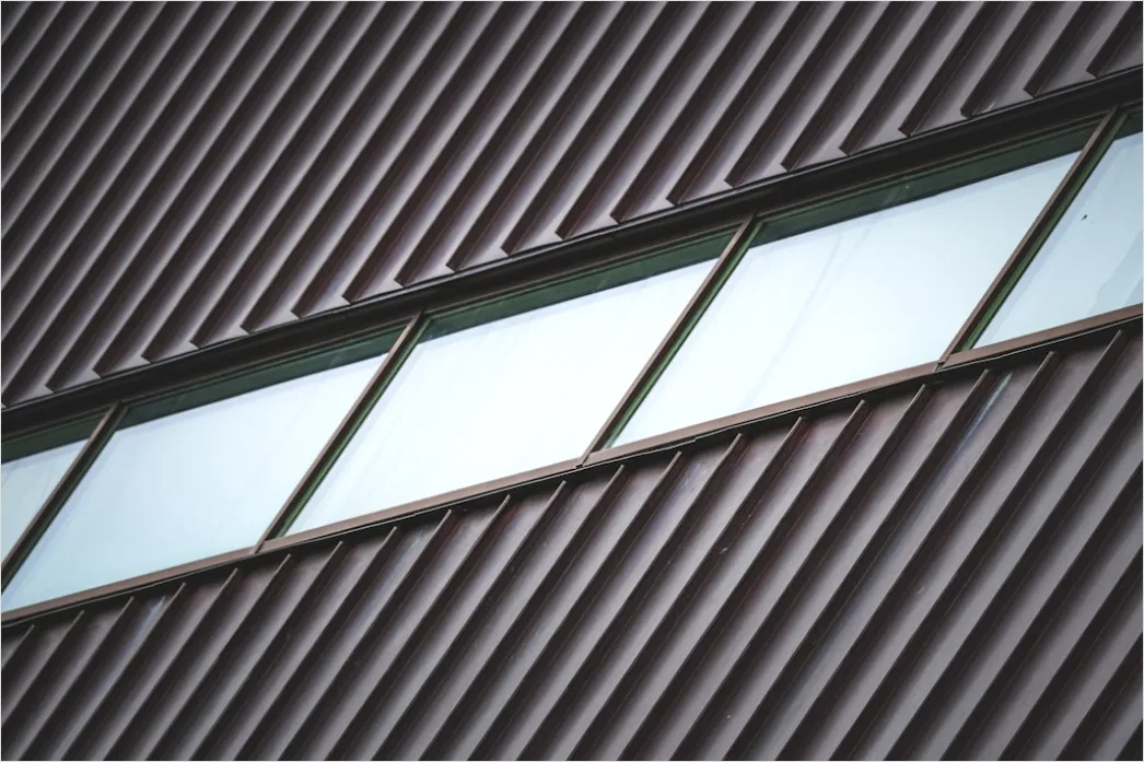 Detail Ziegelfassade Industrie Fensterreihen Repetitiv Number 17