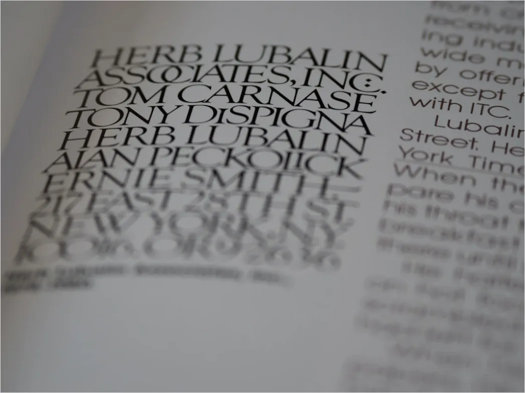 Ausstellungsplakat Am Museum Eingang Typografie Detail Foto B511